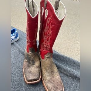 Men’s cowboy boots